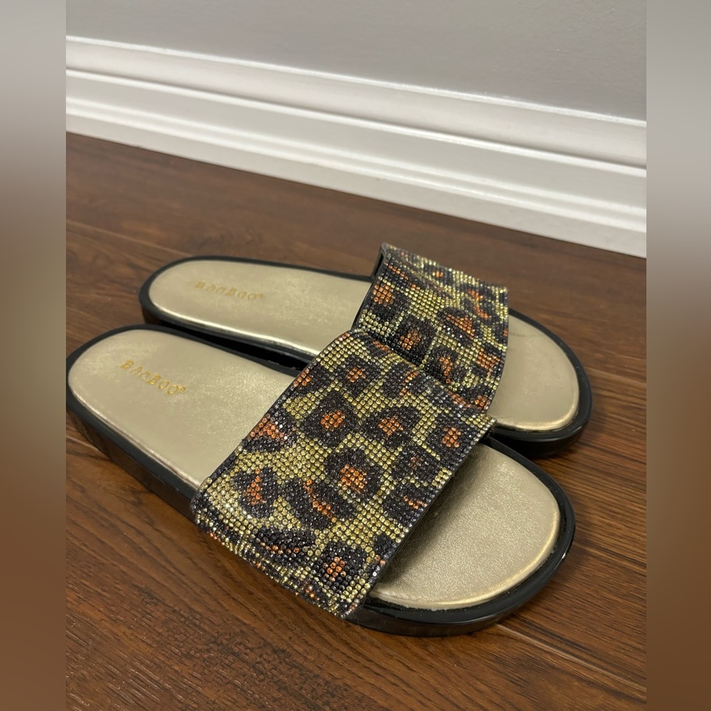 NWT Rhinestone Leopard Slides - Picture 5 of 6